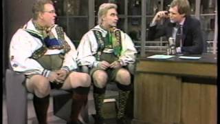 Late Night with David Letterman 1985 02 26 John Candy, Eugene Levy, Rocky Dellutri, Bryant Gumbel