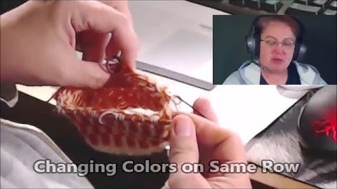 Knitting Changing Colors on the Same Row