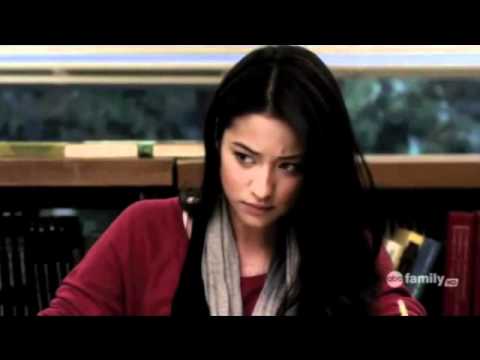 Emily Fields Photo 22