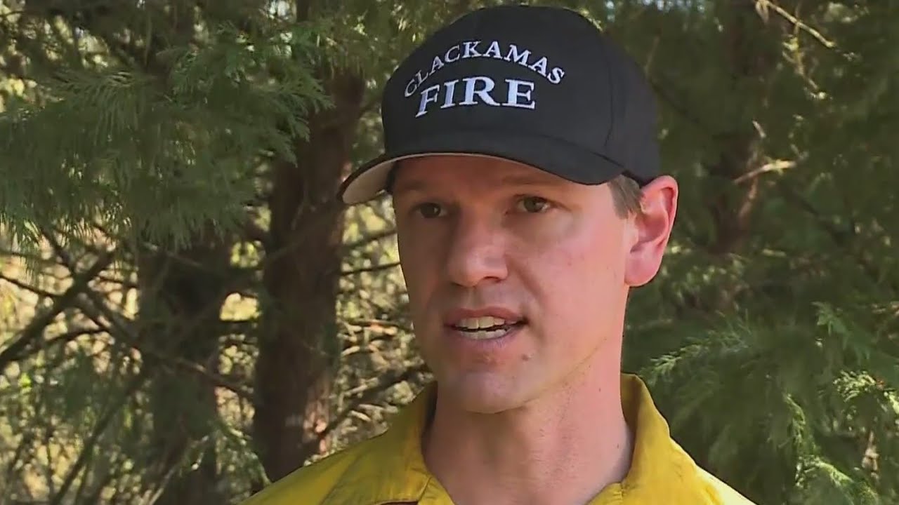 Homes in Oregon City evacuated due to brush fire