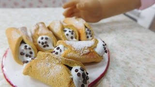 Doll Size Cannoli
