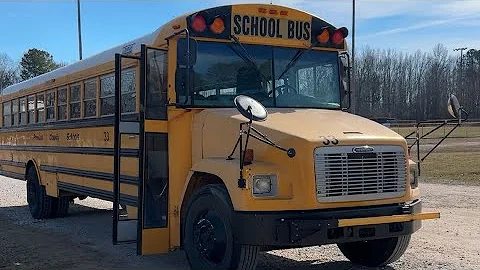 Bus 33 - Shuttle Run (2007 Thomas FS-65)