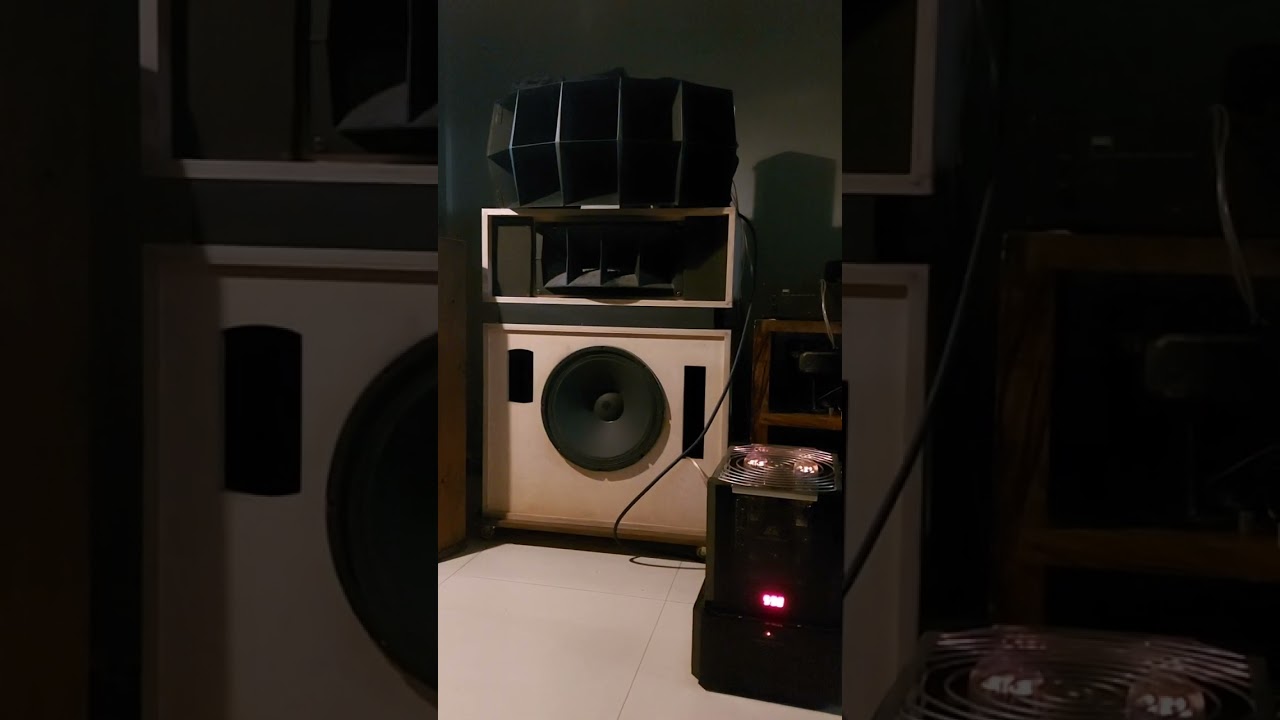 Altec lansing 1005B & 845 mono block