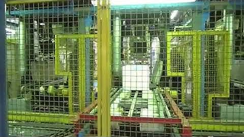 HENNECKE 2 Cabinet Foaming System on Go Dove com