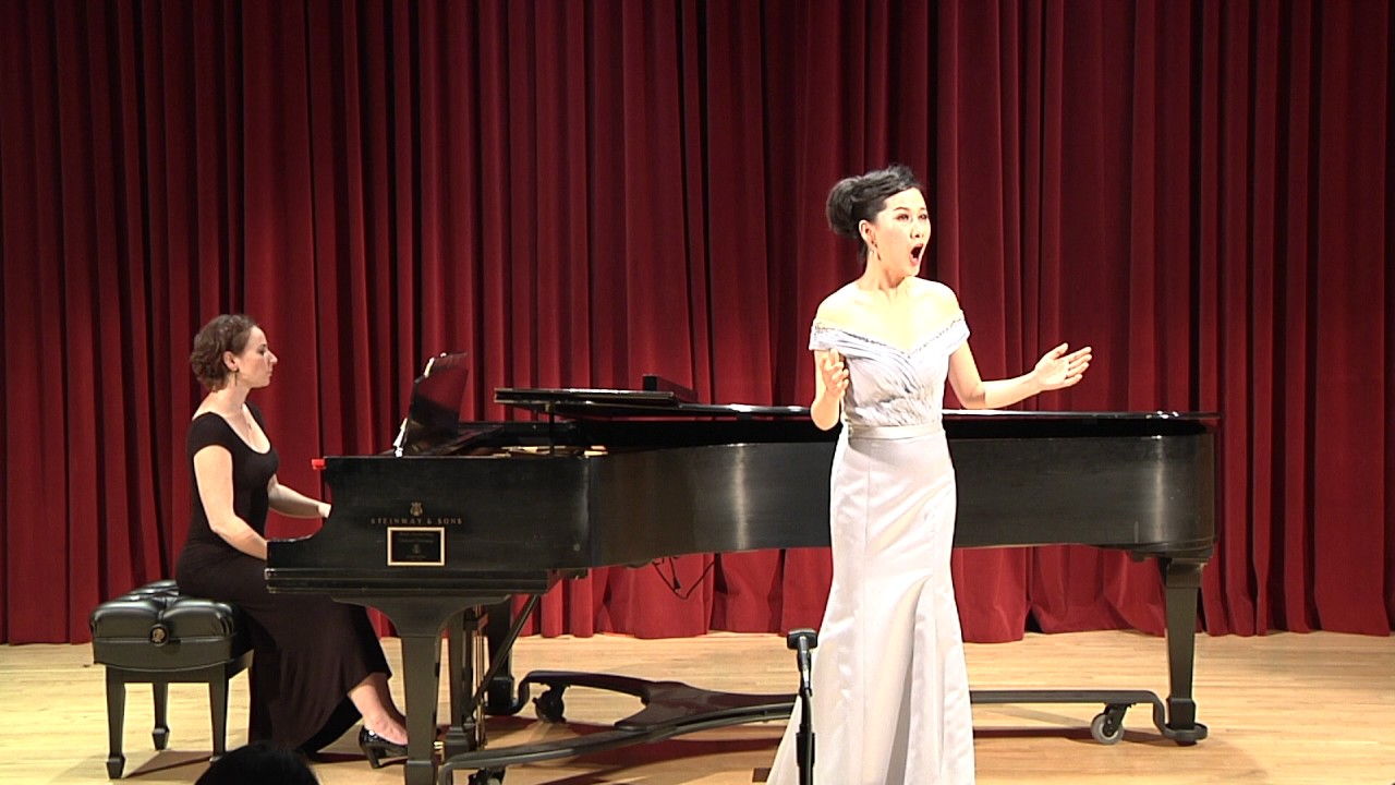 Oh! quante volte singer: Yanyan Zhou - YouTube