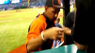 Robert Andino Signs Autographs for The Autograph Expert 2011