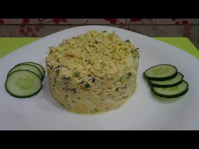 Салат из редьки с яйцом и зеленым луком