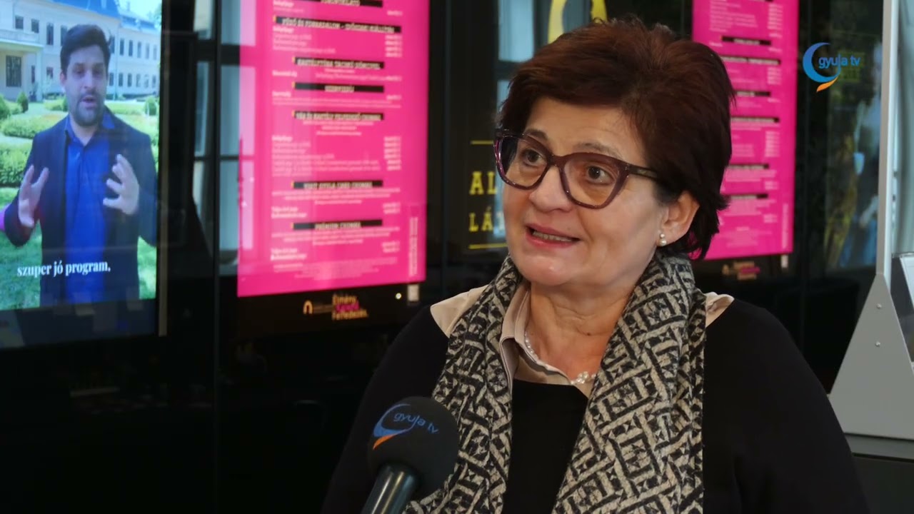 A polgármester hozta el Gyulára Krasznahorkai László ajándékait