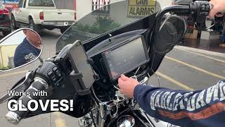 Bagger stereo on this Harley Road King with Hertz in Los Angeles