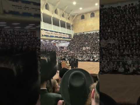 Viznitz Rebbe 'Dances' Mitzvah Tantz in a wheelchair At His Einikel's Wedding - Kislev 5786