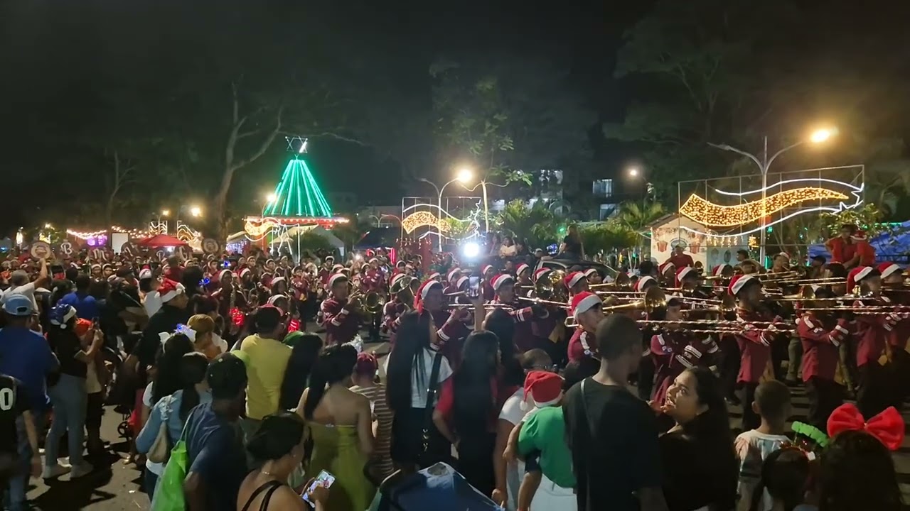 Carol of the bells, por la Banda del Moisés Castillo Ocaña, desfile de navidad de La Chorrera