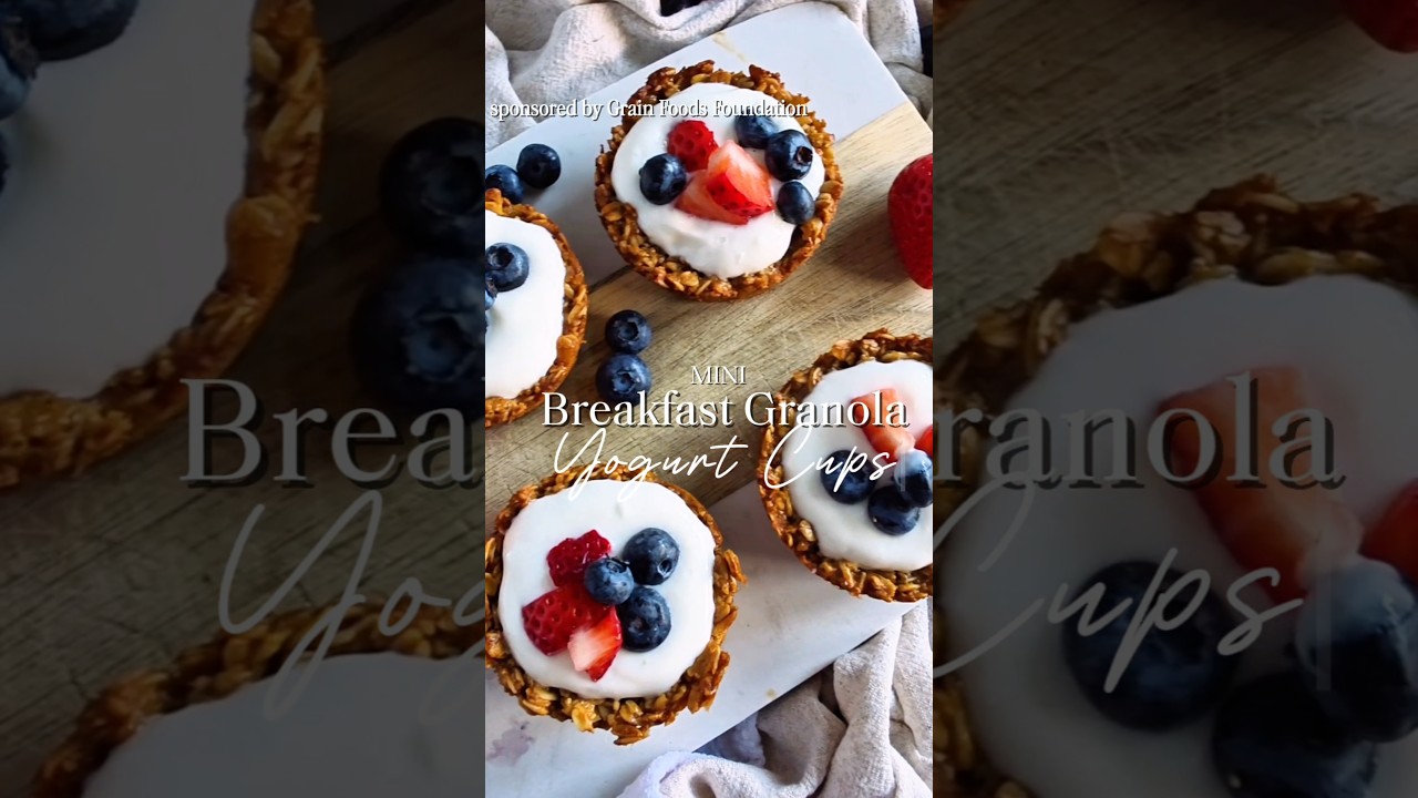 Mini Breakfast Granola Yogurt Cups 