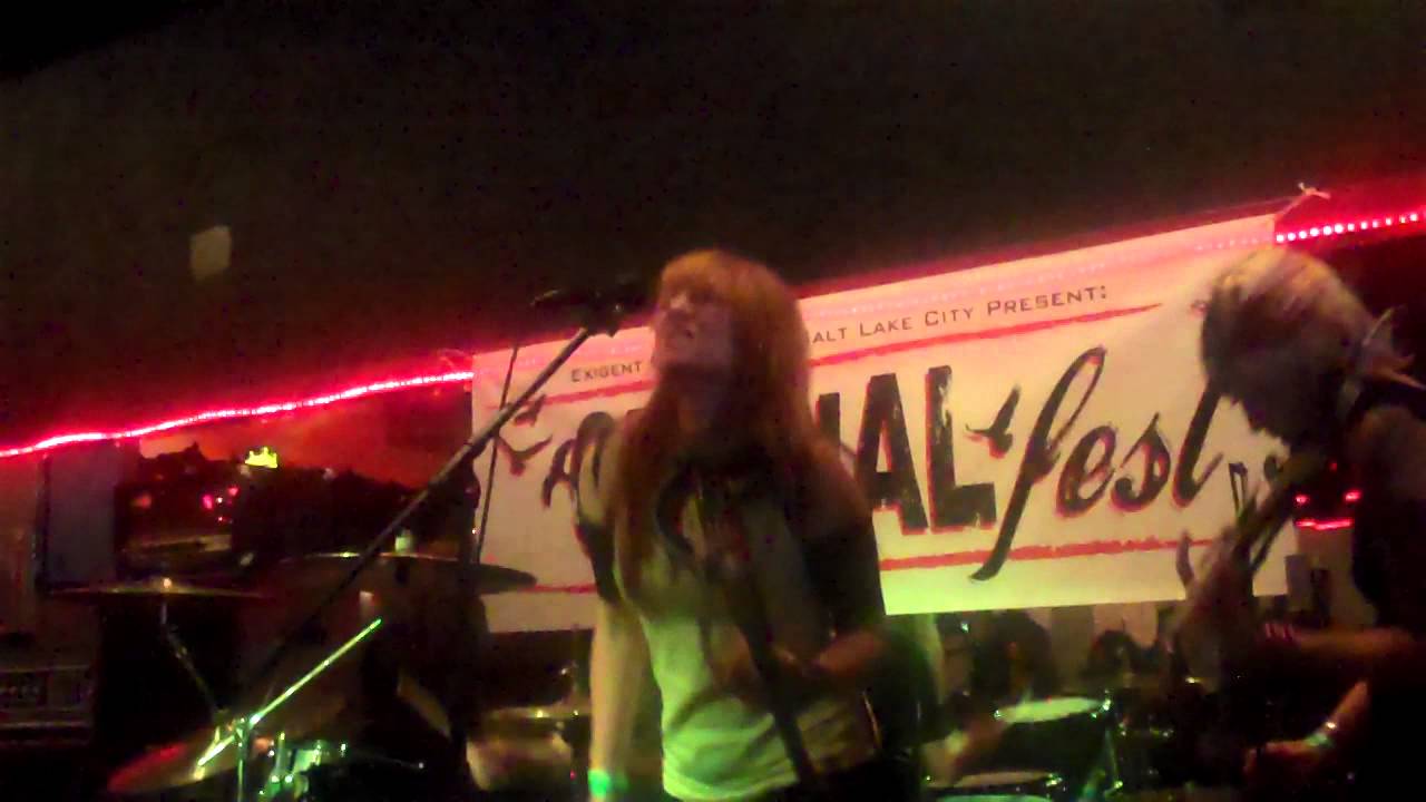 Ver Sub Rosa - Crucial Fest 2013 - Wasted Space Bar - SLC, Utah - 6/28/13 en YouTube Ver Sub Rosa - Crucial Fest 2013 - Wasted Space Bar - SLC, Utah - 6/28/13 en YouTube