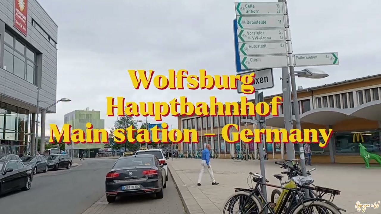 Wolfsburg Hauptbahnhof - Main station - Germany