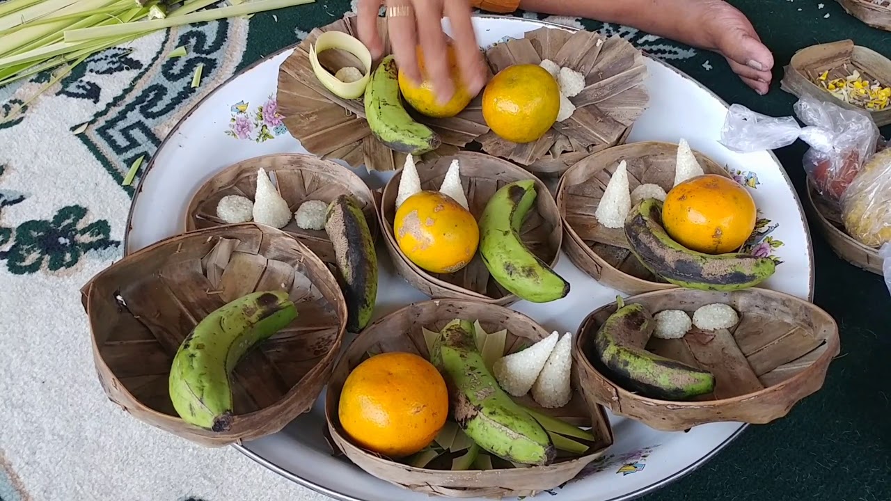 Cara Nanding dan Bahan-bahan Banten Sorohan Tumpeng Pitu
