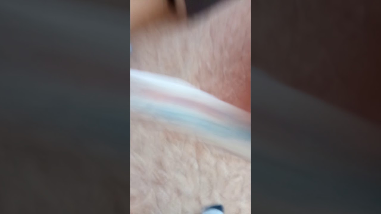 Kinder Chocolate Maxi logo