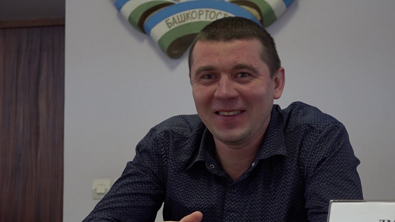 Пресс-конференция ФК "Спартак" (Туймазы). Леонид Белоусов - YouTube