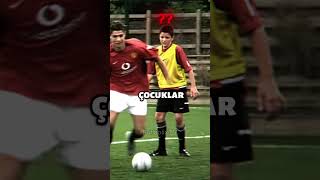 Ronaldoya Arkadan Sürpriz Kayma