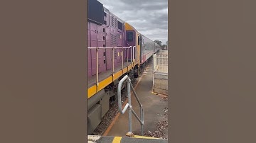 N class N455 city of swan hill arriving at Swan hill station