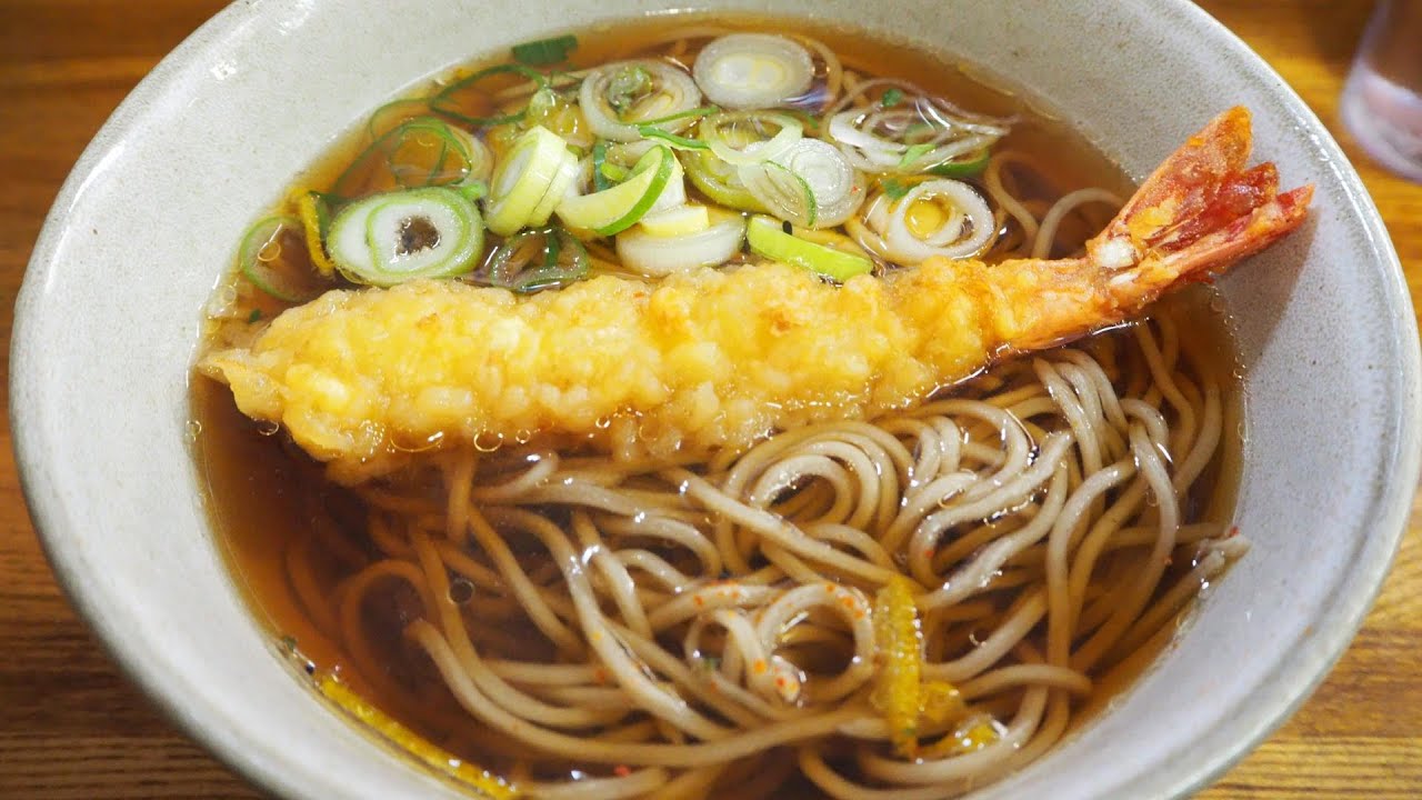 東京下町で頂点の 立ち食いそば と評判 笠置そば深川店 揚げたてゆでたて 海老天そば大盛 東京 門前仲町 Youtube 東京下町で頂点の 立ち食いそば と評判 笠置そば深川店 揚げたてゆでたて 海老天そば大盛 東京 門前仲町 Youtube