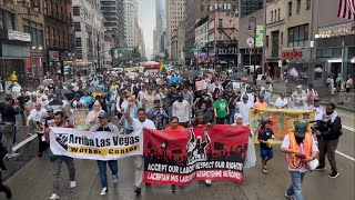 Hundreds Migrants BLOCKED NYC roads Protesting against Biden