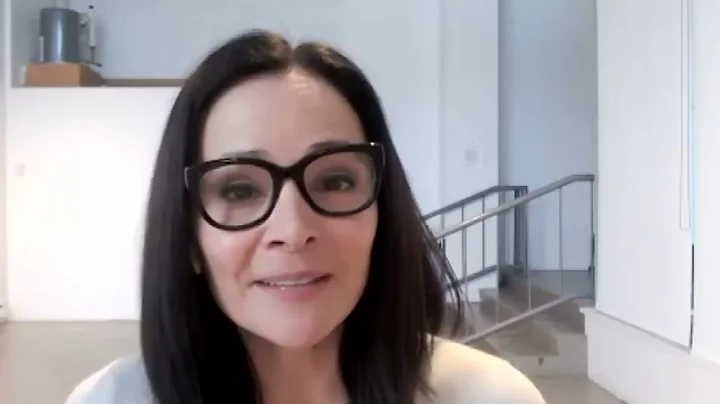 Sarah Edmondson: Free from the grip of a cult.