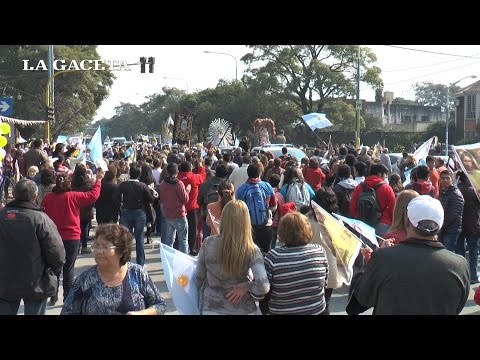 Cientos de fieles acompañaron a la Virgen del Milagro y a la Virgen del Valle