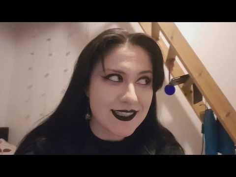 doc martens squeaky tongue