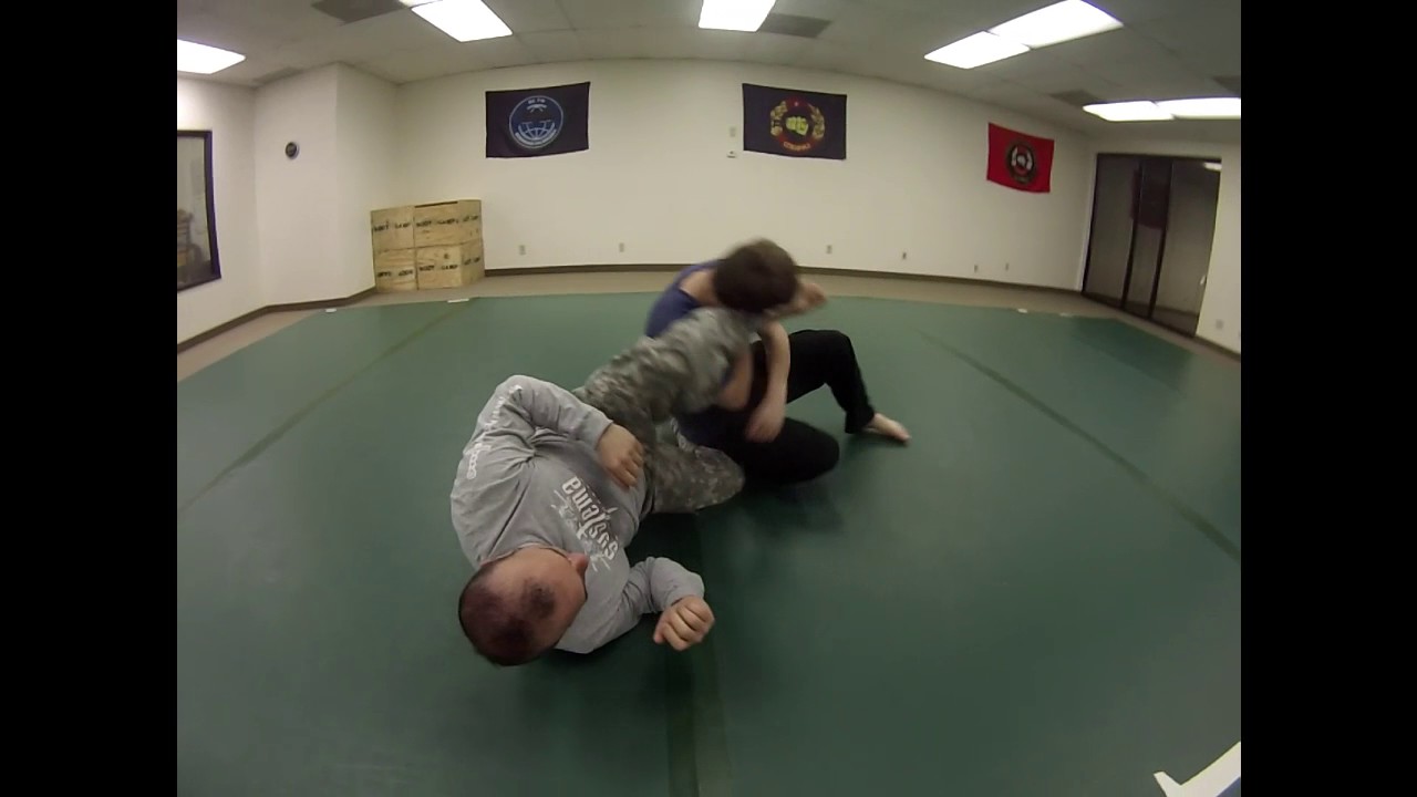 Systema Ground Fighting - Move and Strike - YouTube
