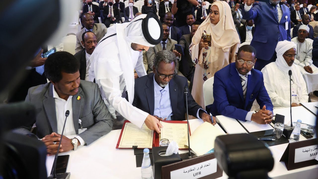 الحكومة العسكرية التشادية وجماعات المعارضة توقع اتفاقية سلام في قطر