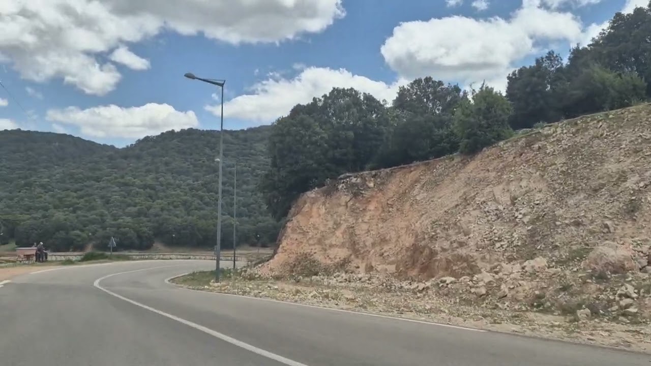 الطريق إلى مدينة إفران عبر  منطقة تزكيت ومنتزه عين فيتال...Aïn Vitel-Ifrane