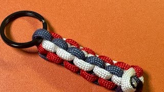 Easy DIY Paracord Keychain | Three Color Triangle Knot Pattern.
