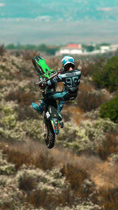 Turn Up Whips on the Next Gen ramp w/ Axell Hodges 😤 #FMXTrickOfTheWeek