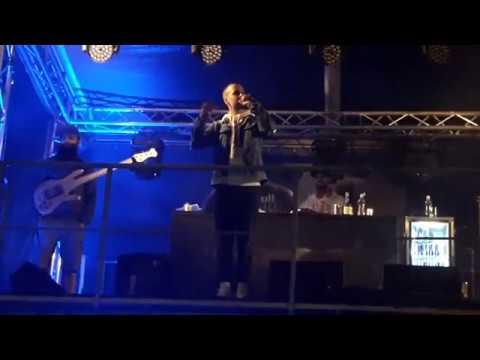 YouTube에서 8.Red Bull Tour Bus - STRAPO & DJ SPINHANDZ & GENERAL FOXX Trnava 2017 보기 YouTube에서 8.Red Bull Tour Bus - STRAPO & DJ SPINHANDZ & GENERAL FOXX Trnava 2017 보기