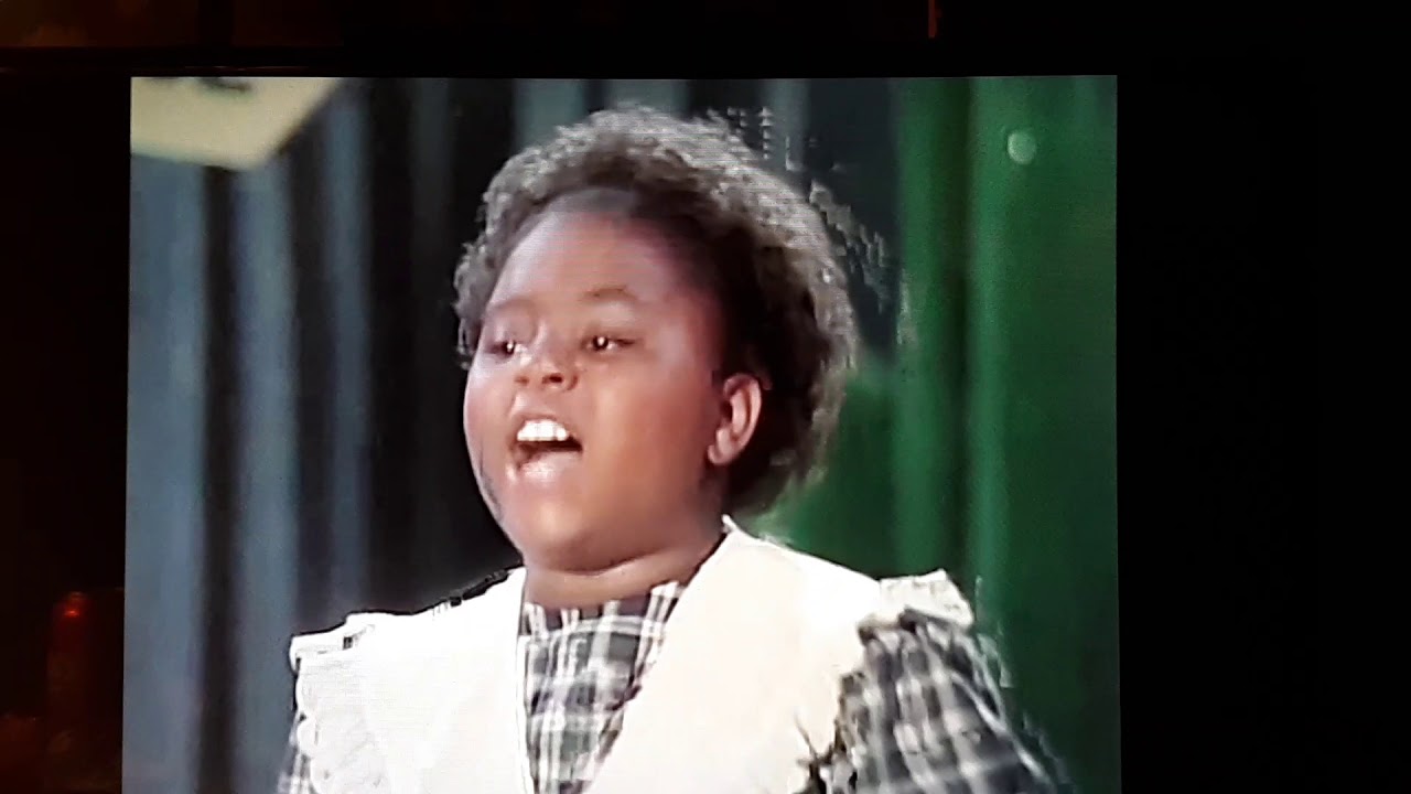 Alexandra sings from The Wiz on 227