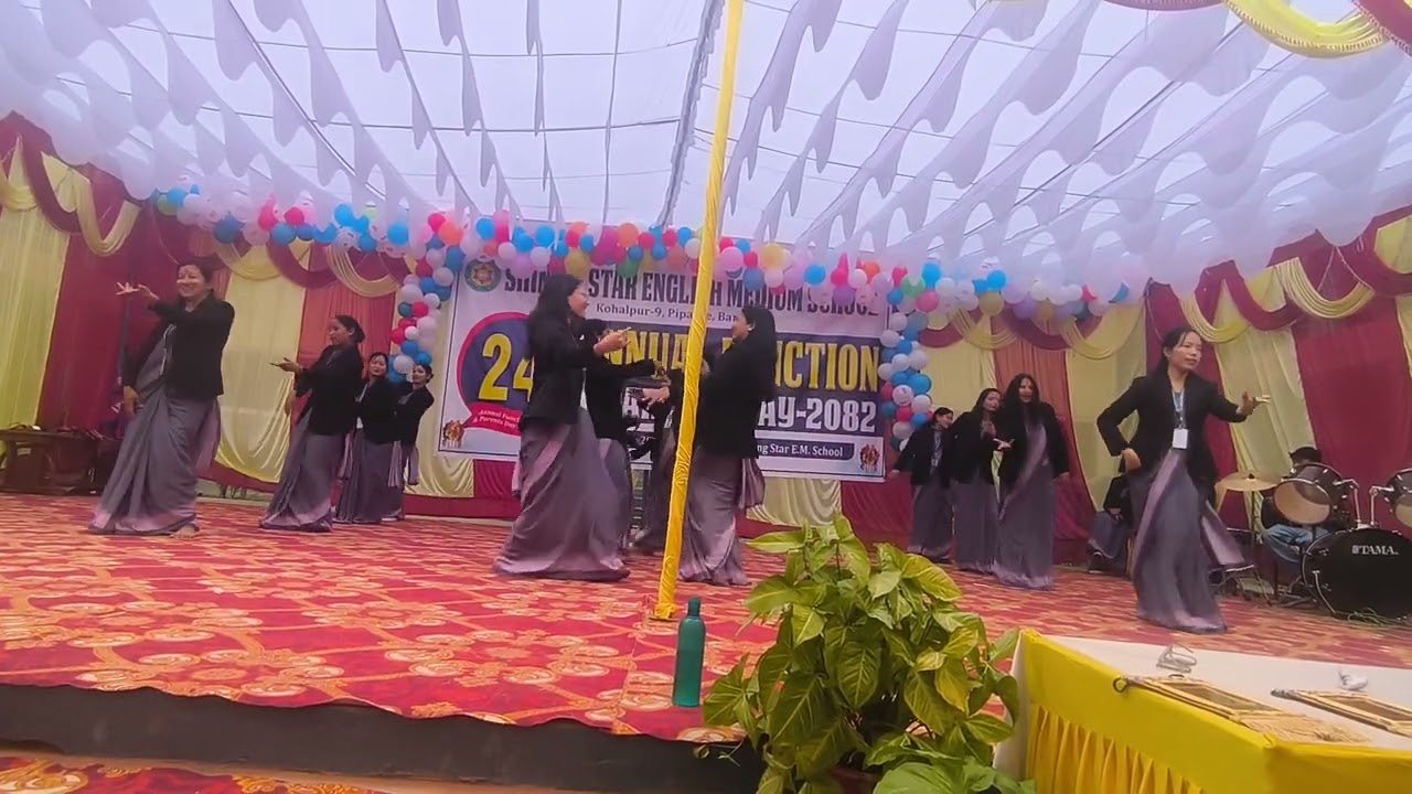 Dance of SSSS ladies staff