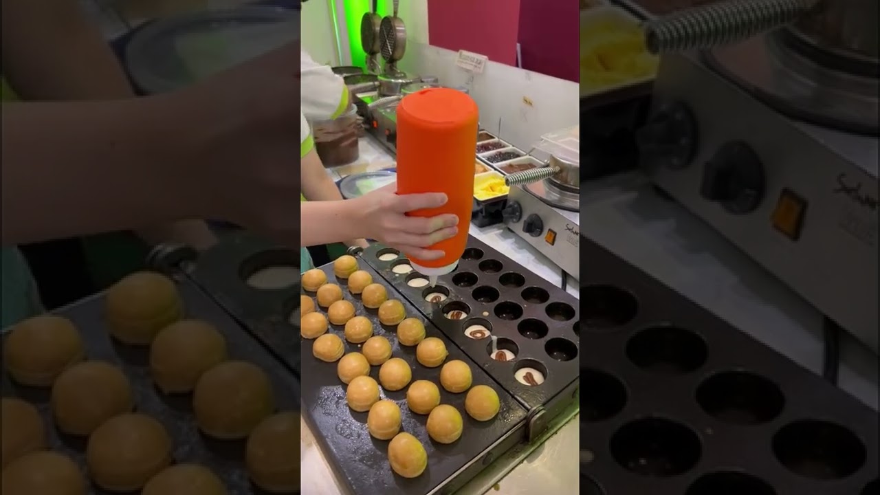 Pandan Kaya Ball | Cheap Snacks in Malaysia | 班兰咖椰球 | 