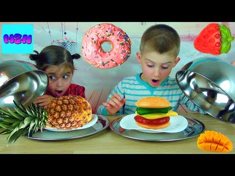 Real Food VS Gummy Food! Candy Challenge ნამდვილი საჭმელი ჟელიბონის წინააღმდეგ ჩელენჯი