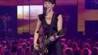 Feist - Mushaboom (Live At The 2005 Juno Awards)