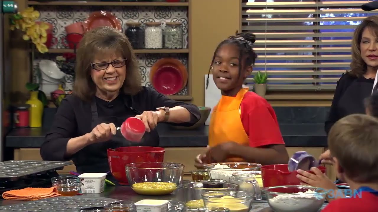 3sbn's Kid's Camp Kitchen Fun ~~ "Mini Corn Muffins" ~~ #8 ~~  w/Ms. Cinda & Linda!