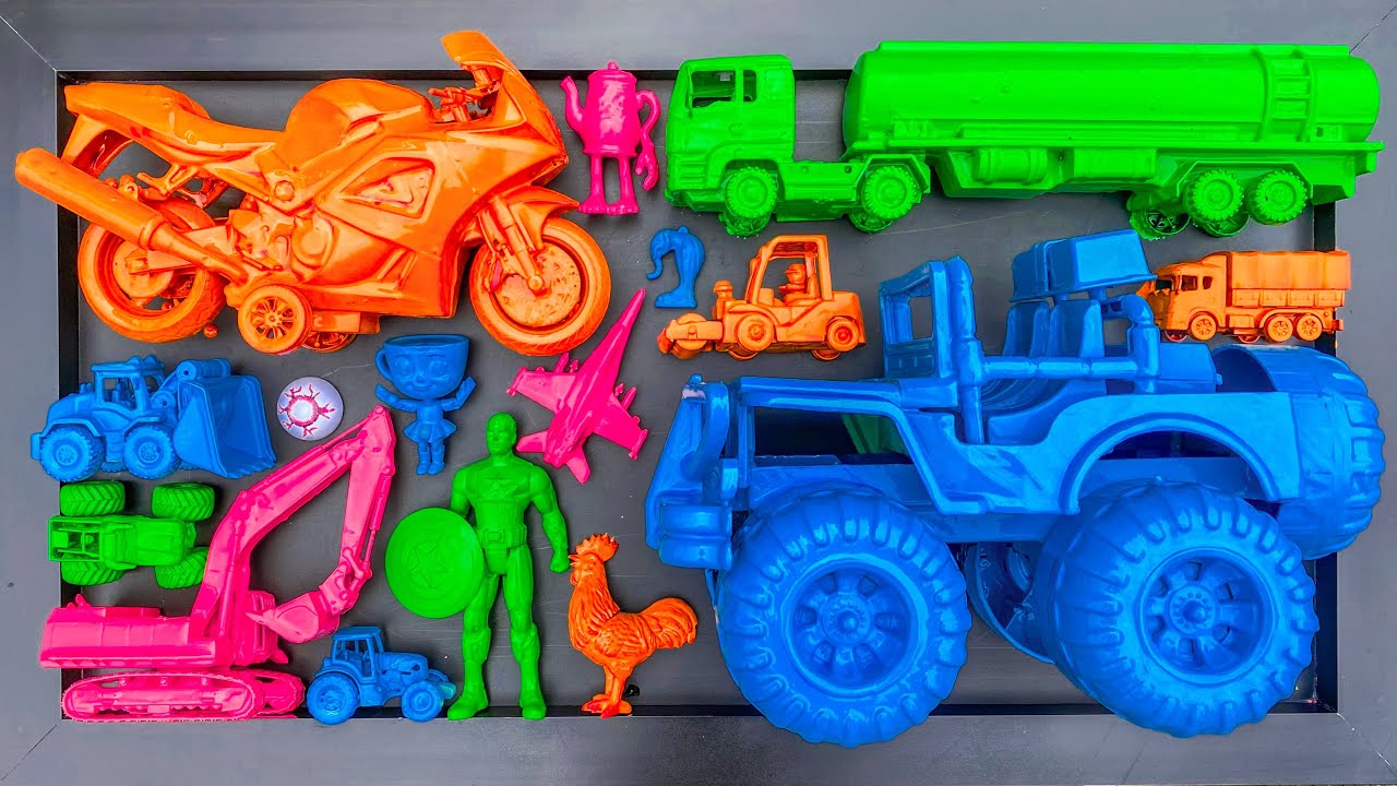 Membersihkan mainan mobil mobilan,mobil monster,motor balap,mobiltangki,mobil polisi,anomali,pesawat