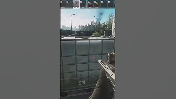 Ai Scav just baited his friends gear and waited 10 minutes for me.