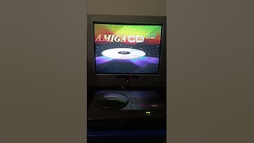 Amiga CD32 starting up after 30 years.