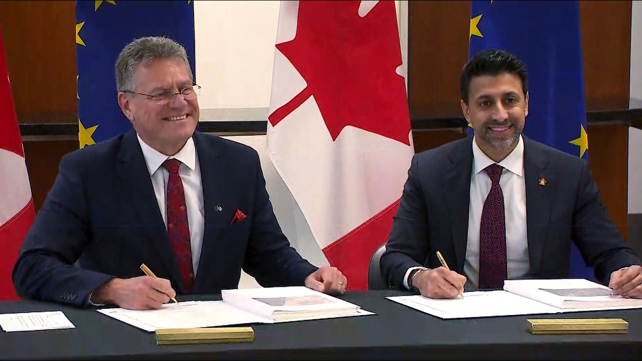 WATCH LIVE: Agreement on Canada-EU trade co-operation signed