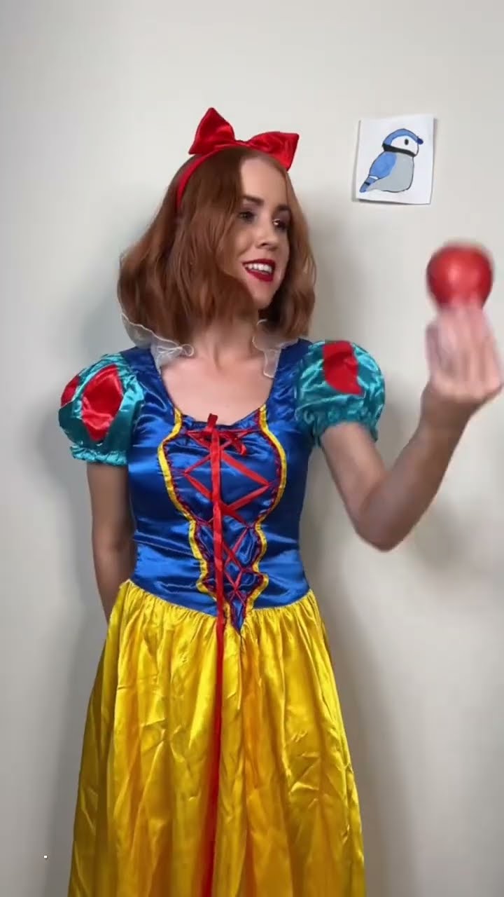 who loves SNOW WHITE? ?? #disney
