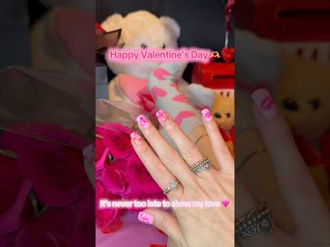 Happy valentines 💖 #goddess #feet #socks #nails #toes #valentinesday #baddie #arches #serveme