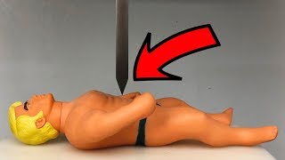 EXPERIMENT HYDRAULIC Guillotine 100 TON vs Stretch Armstrong