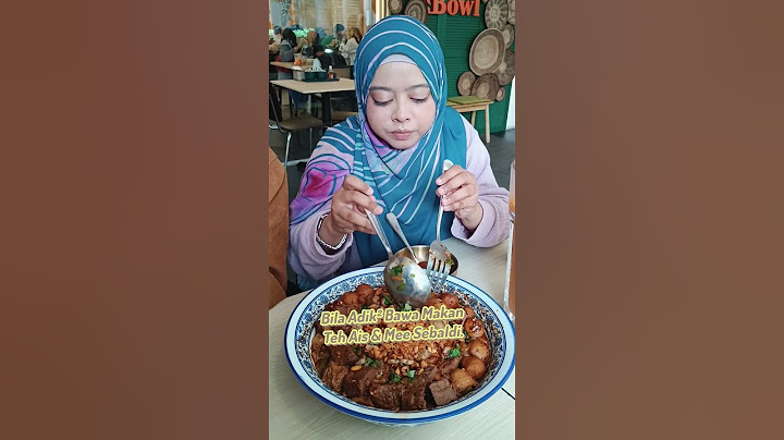 Teh Ais  & Mee Sebaldi di Thong Bowl. Kita jugak yang kena habiskan.