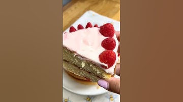 Raspberry Ripple Cake 🍥🍰