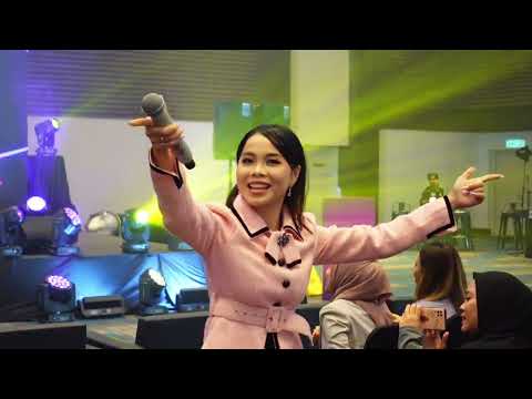 Wani Kayrie - AIMAN TINO (Live) @ Karnival Usahawan Wanita Malaysia 2024